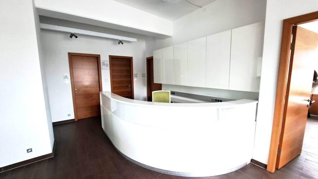 Büro zur Miete 1.710 € 171 m² Bürofläche Henndorf am Wallersee 5302