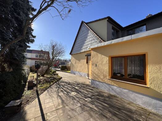 Doppelhaushälfte zum Kauf 299.000 € 5 Zimmer 100 m² 882 m² Grundstück Brühlervorstadt Erfurt 99094
