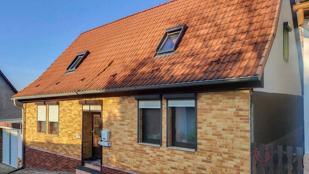 Sonstiges zum Kauf als Kapitalanlage geeignet 55.000 € 4 Zimmer 75 m² 371,1 m² Grundstück Hettstedt 06333