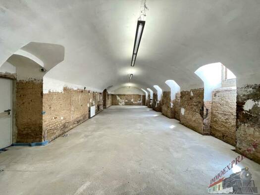 Lagerhalle zur Miete 2.190 € 120,3 m² Lagerfläche Innere Stadt 1010