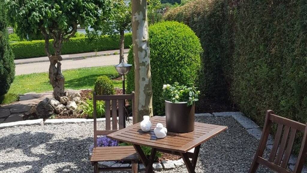 Einfamilienhaus zur Miete 2.100 € 5 Zimmer 190 m² frei ab 01.05.2026 Hohenberg Rosenberg 73494