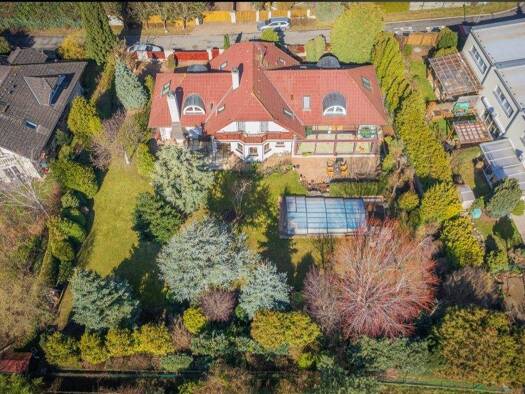 Villa zum Kauf provisionsfrei 1.765.000 € 13 Zimmer 420 m² 1.542 m² Grundstück frei ab sofort prag 11000