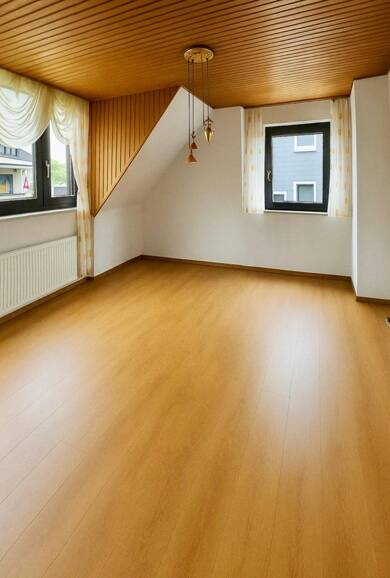 Maisonette zur Miete 2.300 € 5 Zimmer 130 m² 1. Geschoss frei ab 01.08.2025 Wersten Düsseldorf 40591