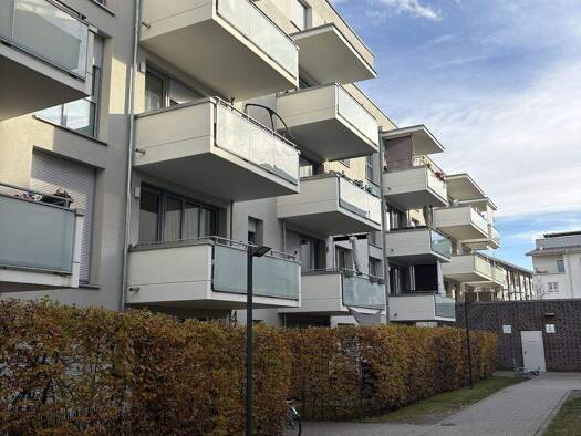 Wohnung zur Miete nur mit Wohnberechtigungsschein 679 € 3 Zimmer 77,5 m² 3. Geschoss frei ab 01.01.2026 Solarstraße 4 Ailingen Friedrichshafen 88046
