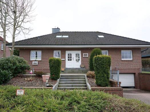 Einfamilienhaus zum Kauf 895.000 € 5,5 Zimmer 165 m² 803 m² Grundstück Rellingen 25462