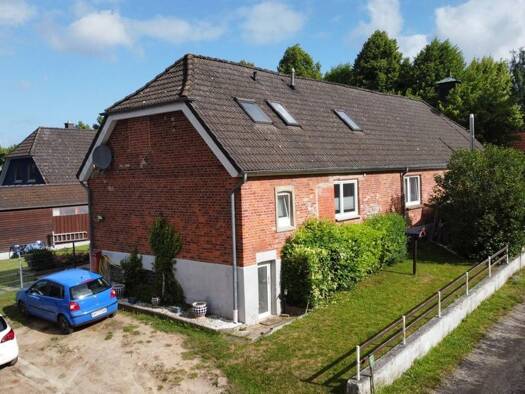 Mehrfamilienhaus zum Kauf 320.000 € 12 Zimmer 292 m² 943 m² Grundstück Dunkelsdorf Ahrensbök 23623