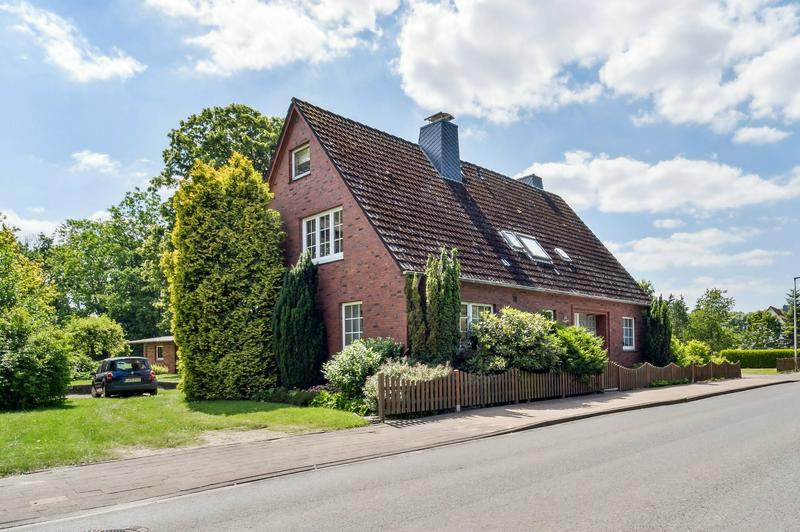 Einfamilienhaus zum Kauf 379.000 € 6,5 Zimmer 176 m²<br/>Wohnfläche 5.839 m²<br/>Grundstück Lüdingworth Cuxhaven 27478