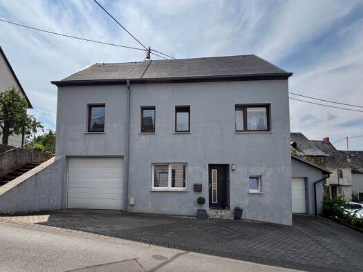 Einfamilienhaus zum Kauf 215.000 € 5 Zimmer 121 m² 275 m² Grundstück Brauneberg Brauneberg 54472