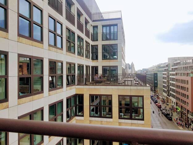 Bürofläche zur Miete provisionsfrei 155 m² Bürofläche teilbar ab 7 m² Friedrichstraße 68 Mitte Berlin 10117