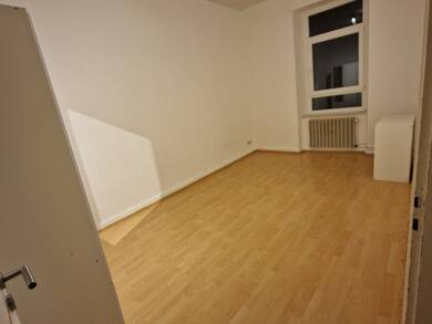 Wohnung zur Miete 300 € 1 Zimmer 16 m² Geschoss 2/3 frei ab 01.10.2025 Trier 54295