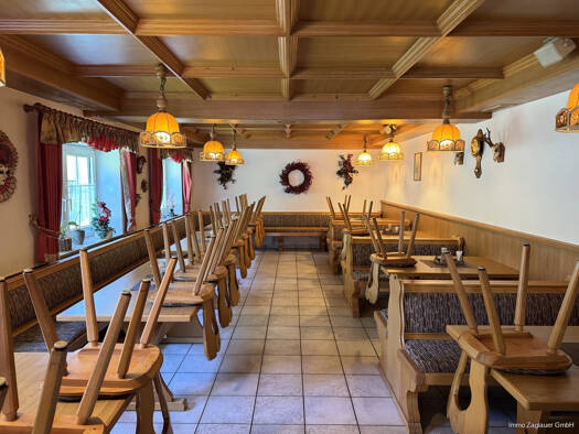 Haus zum Kauf 469.000 € 9 Zimmer 282,6 m² 710 m² Grundstück Hengersberg 94491