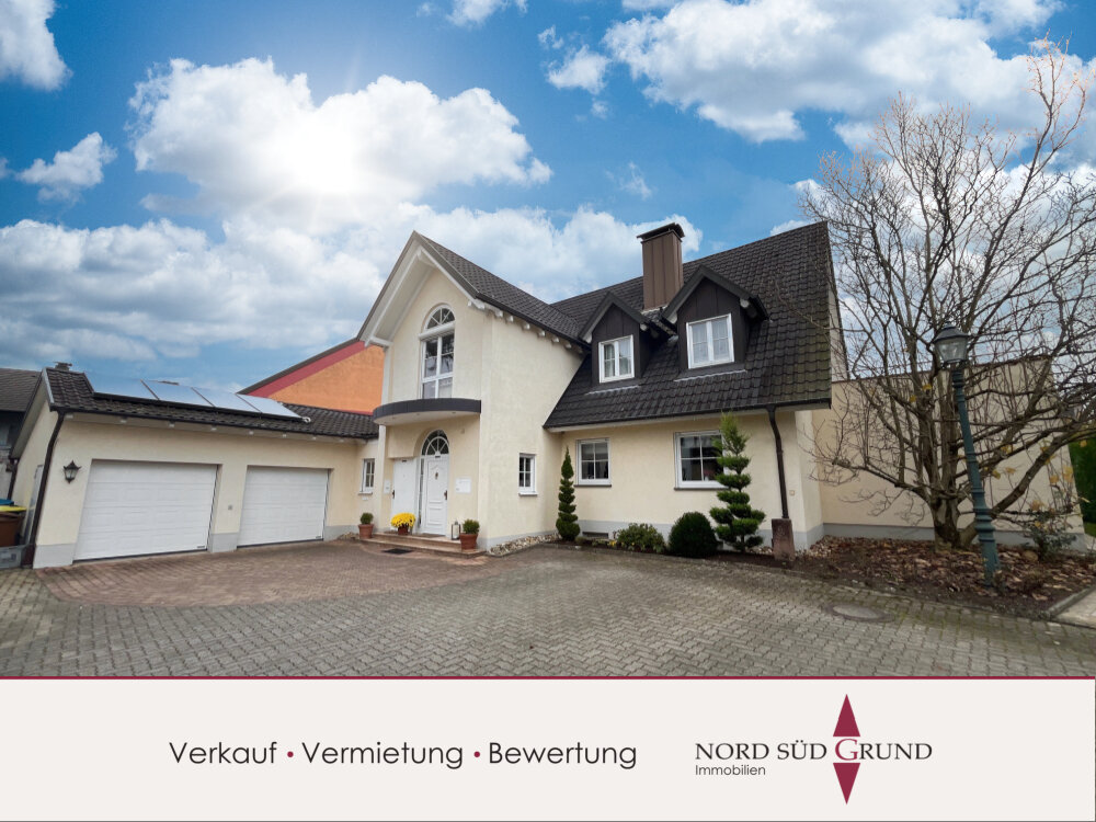 Mehrfamilienhaus zum Kauf 850.000 € 10 Zimmer 339 m²<br/>Wohnfläche 1.029 m²<br/>Grundstück Vimbuch Bühl 77815