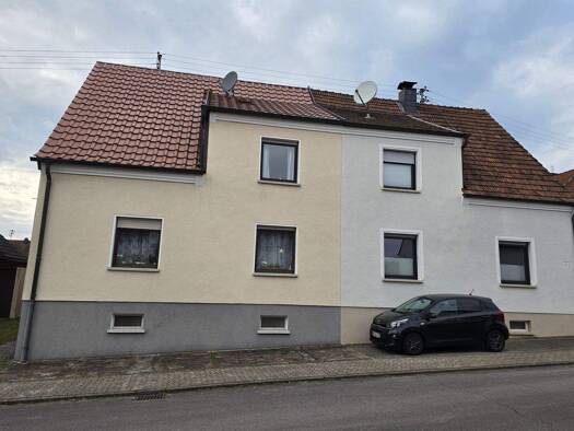 Doppelhaushälfte zum Kauf 198.000 € 4 Zimmer 110 m² 410 m² Grundstück frei ab 01.05.2026 Kleinottweiler Bexbach 66450