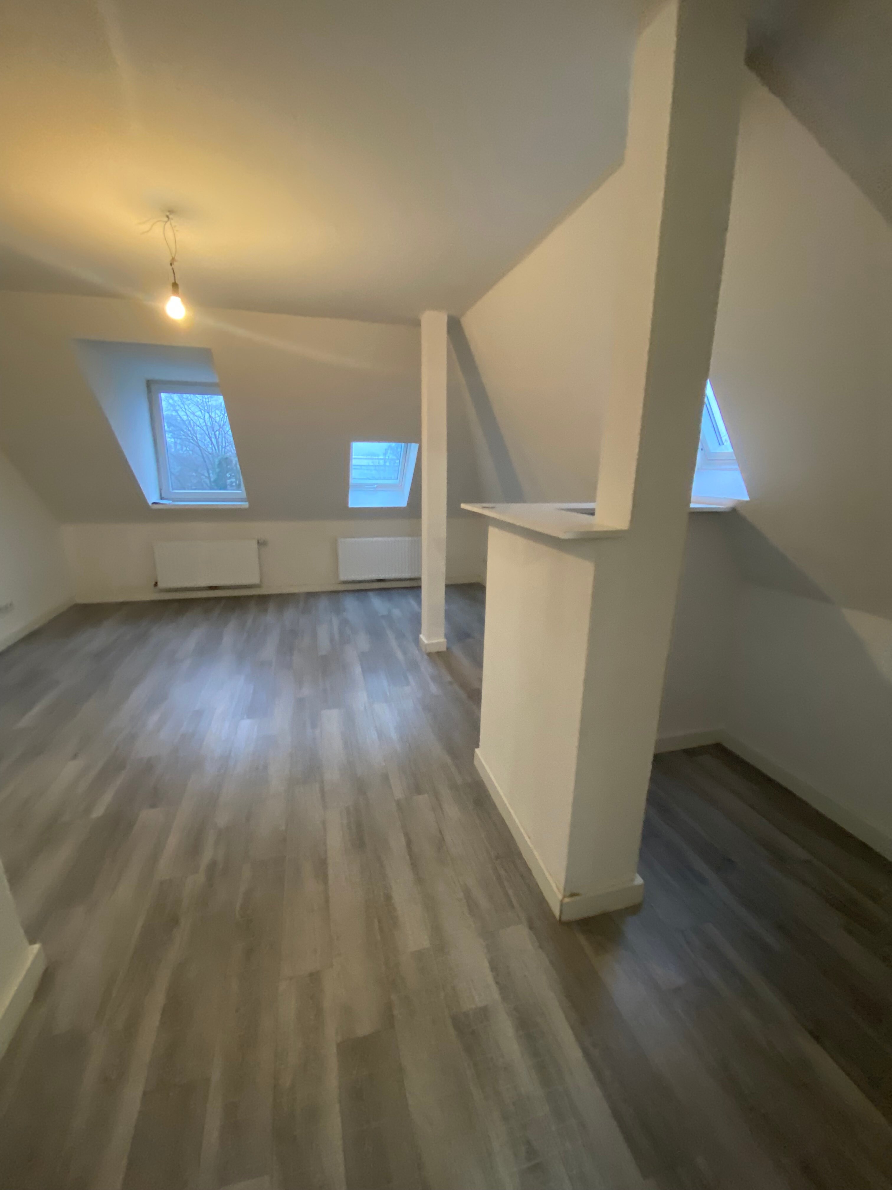 Wohnung zur Miete 450 € 2 Zimmer 50,5 m²<br/>Wohnfläche 3.<br/>Geschoss ab sofort<br/>Verfügbarkeit Schulenburger Landstr. 264 Vinnhorst Hannover 30419