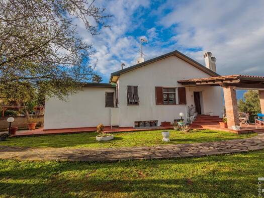 Doppelhaushälfte zum Kauf 370.000 € 5 Zimmer 150 m² 800 m² Grundstück Piombino 57025