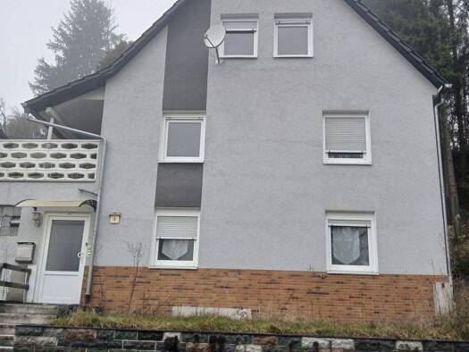 Einfamilienhaus zum Kauf provisionsfrei als Kapitalanlage geeignet 133.000 € 4 Zimmer 108 m² 627 m² Grundstück Oberdieten Breidenbach 35236