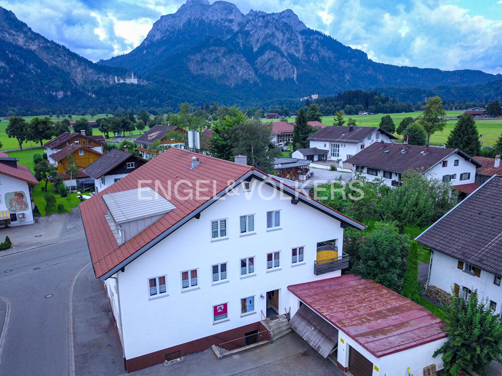 Mehrfamilienhaus zum Kauf 1.300.000 € 13 Zimmer 375 m²<br/>Wohnfläche 1.033 m²<br/>Grundstück Schwangau Schwangau 87645