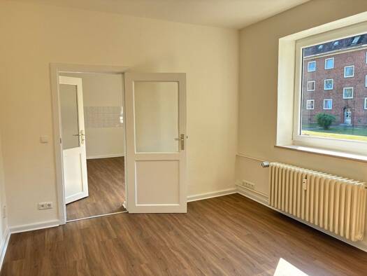 Wohnung zur Miete 499 € 2 Zimmer 45,9 m² 1. Geschoss frei ab 01.10.2026 Nachtigalstraße 10 Neumühlen-Dietrichsdorf Neumühlen - Dietrichsdorf 24149