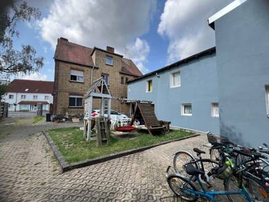 Wohn- und Geschäftshaus zum Kauf als Kapitalanlage geeignet 200.000 € 18 Zimmer 400,8 m² 1.220 m² Grundstück Wolfen Bitterfeld-Wolfen 06766