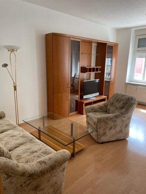 Wohnung zur Miete 334 € 2 Zimmer 56 m²<br/>Wohnfläche EG<br/>Geschoss ab sofort<br/>Verfügbarkeit Freitagstrasse Ostviertel Gera 07546