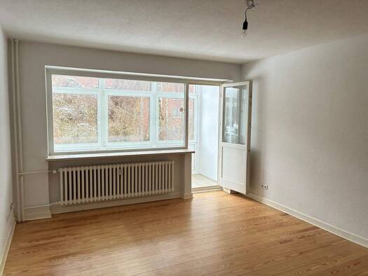Wohnung zur Miete 700 € 4 Zimmer 77,4 m² 1. Geschoss frei ab 01.03.2026 Insterburger Str. 15 Neumühlen-Dietrichsdorf Kiel 24149