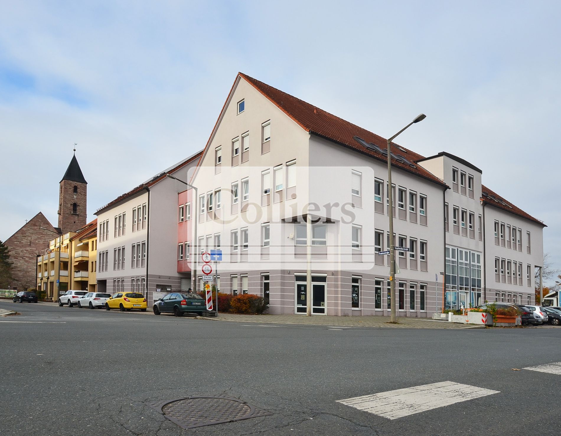 Bürofläche zur Miete 10 € 305 m²<br/>Bürofläche ab 305 m²<br/>Teilbarkeit Gibitzenhof Nürnberg 90441