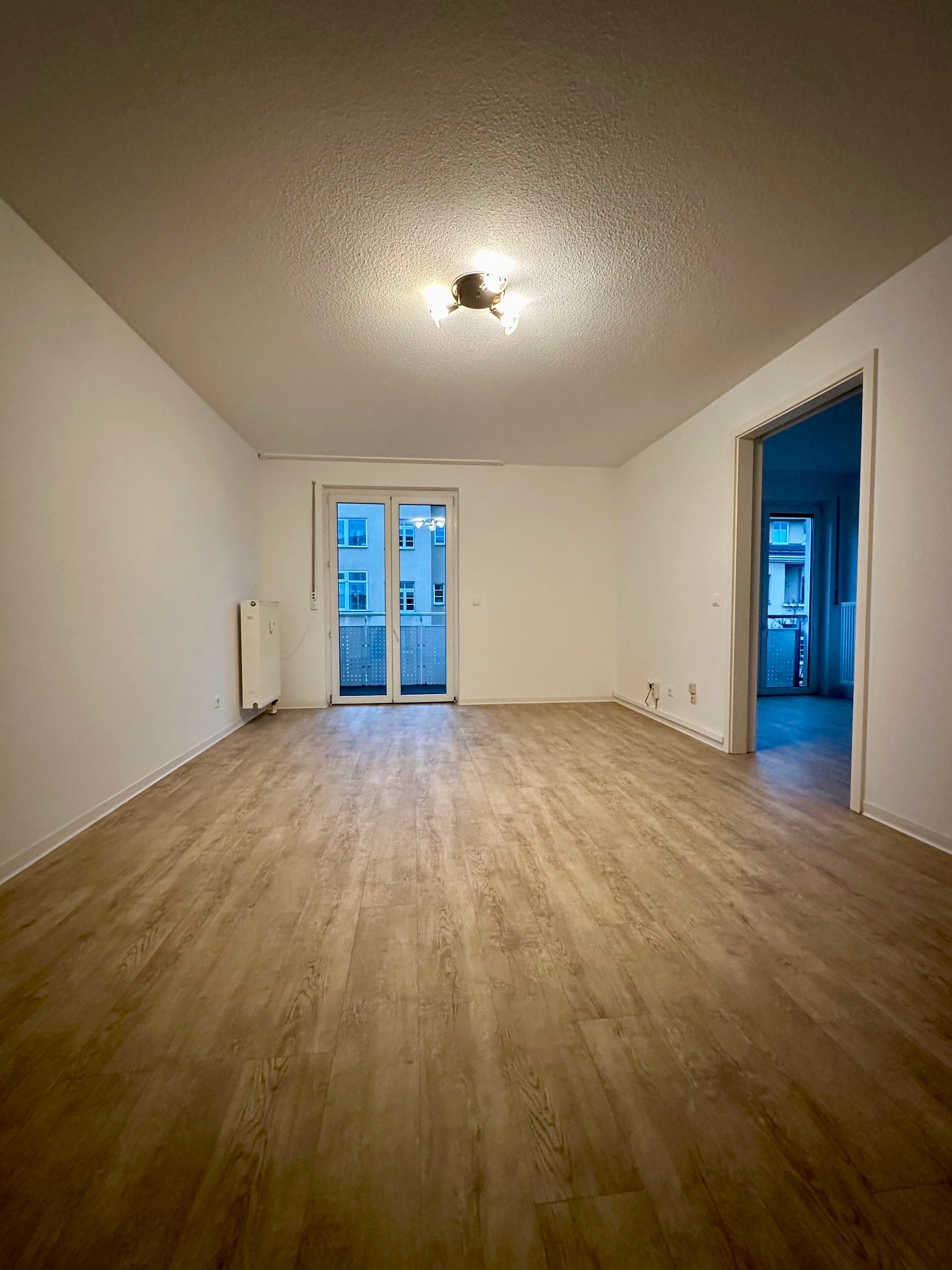 Wohnung zur Miete 580 € 2 Zimmer 50,9 m²<br/>Wohnfläche 3.<br/>Geschoss Meusdorfer Str.10 Connewitz Leipzig 04277