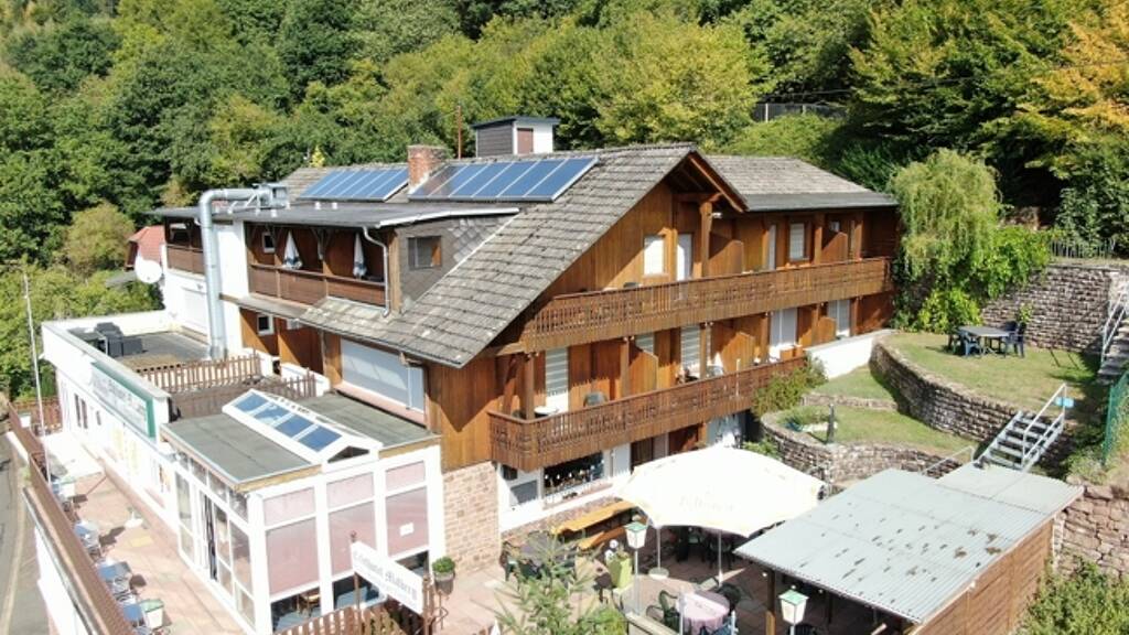 Hotel zum Kauf 996.000 € 949 m² Gastrofläche 7.500 m² Grundstück Malberg 54655