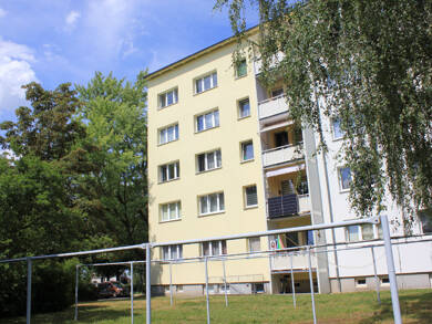 Wohnung zum Kauf 35.000 € 3 Zimmer 59,3 m² Altenburg Altenburg 04600