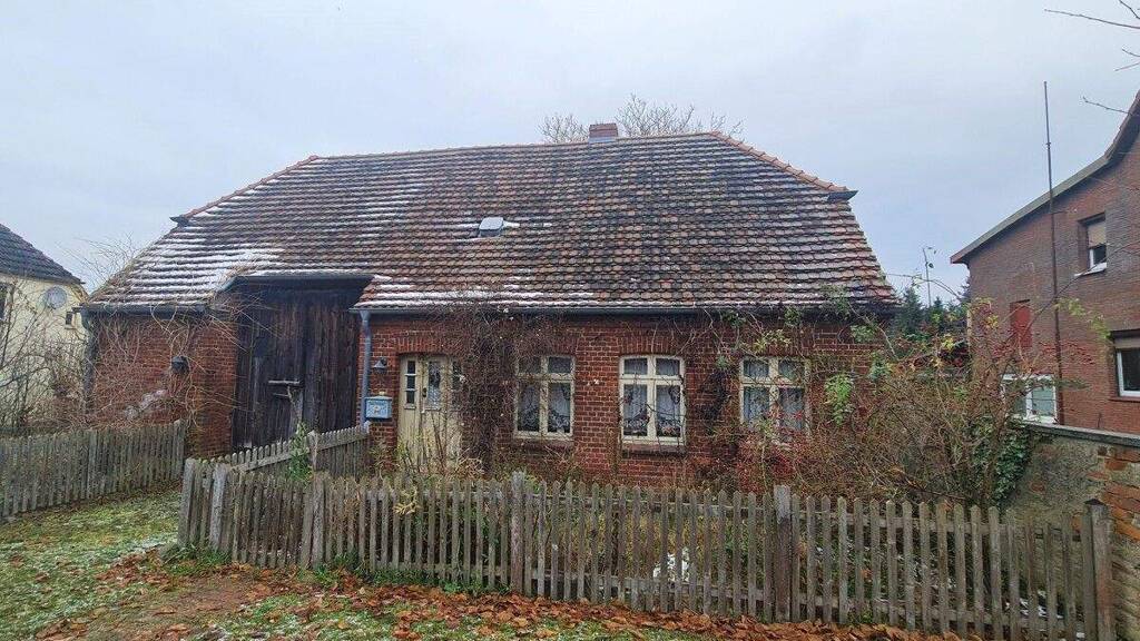 Einfamilienhaus zum Kauf 90.000 € 2 Zimmer 60 m² 1.843 m² Grundstück Kreien 19386