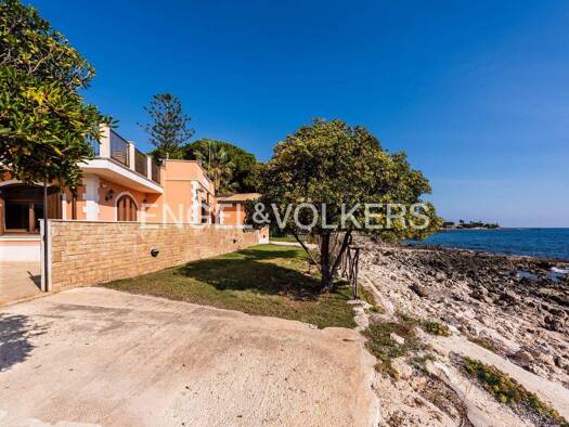 Villa zum Kauf 760.000 € 3 Zimmer 110 m² 1.000 m² Grundstück Via Mar Mediterraneo 26 Siracusa 96100
