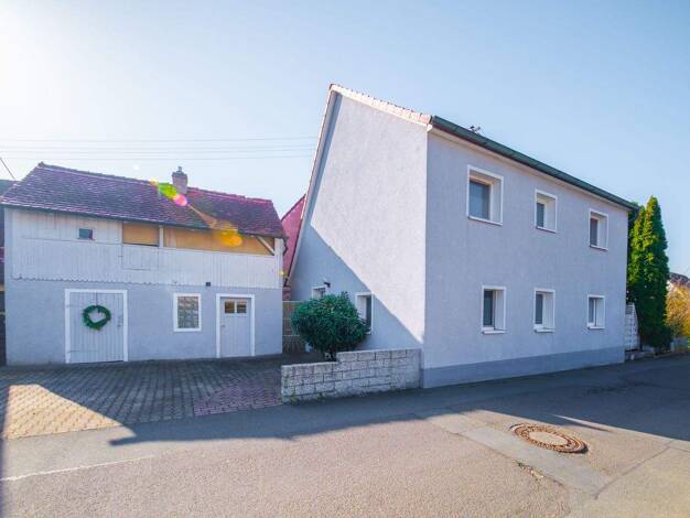 Einfamilienhaus zum Kauf 369.000 € 5 Zimmer 130 m² 304 m² Grundstück frei ab 01.04.2026 Aisch Adelsdorf 91325