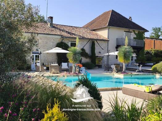 Haus zum Kauf 1.863.000 € 220 m² 218.478 m² Grundstück Mussidan 24400