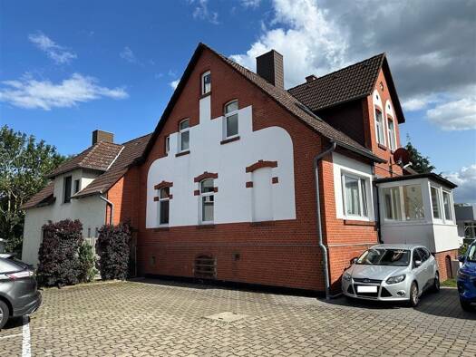 Mehrfamilienhaus zum Kauf als Kapitalanlage geeignet 700.000 € 16 Zimmer 435 m² 974 m² Grundstück Isernhagen N.B. Isernhagen 30916