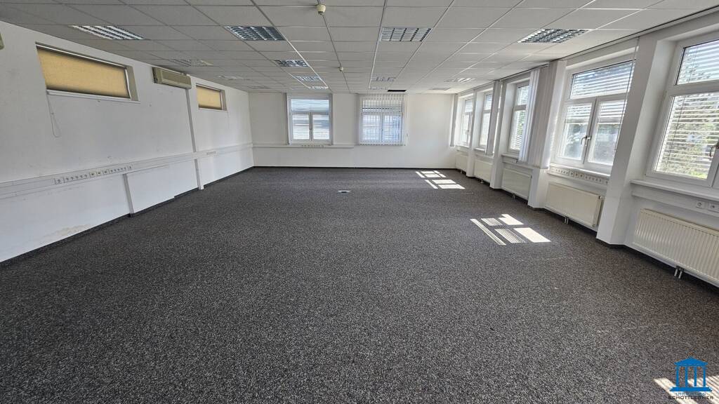 Büro zur Miete 2.803 € Wiener Neustadt 2700