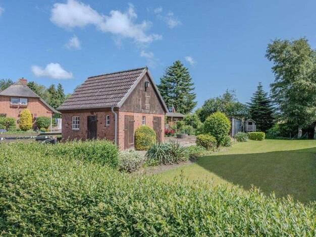 Grundstück zum Kauf provisionsfrei 99.000 € 438 m² Grundstück Dorfstr. (zwischen den Hausnummern 4 und 6) Dransau Giekau 24321