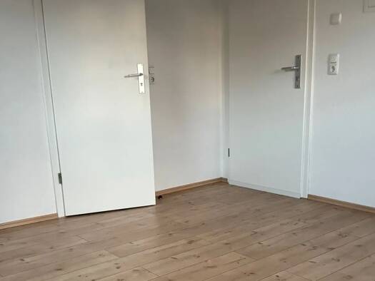 Wohnung zur Miete 330 € 1 Zimmer 12,6 m² Geschoss 2/3 frei ab sofort Am Hammer 10 Katzwang Nürnberg 90455