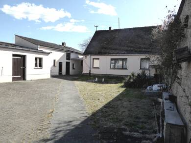 Doppelhaushälfte zum Kauf 125.000 € 4 Zimmer 100 m² 1.300 m² Grundstück frei ab sofort Perleberger Straße 43 in Sükow Groß Buchholz Perleberg 19348