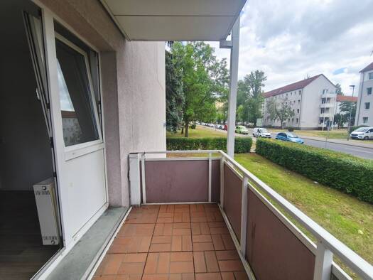 Wohnung zur Miete 330 € 3 Zimmer 57,8 m² EG Straße des Friedens 109 Merseburg Merseburg 06217