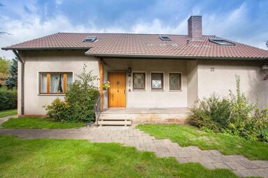 Einfamilienhaus zum Kauf 755.000 € 7 Zimmer 170 m² 1.142 m² Grundstück Anger Erlangen 91052