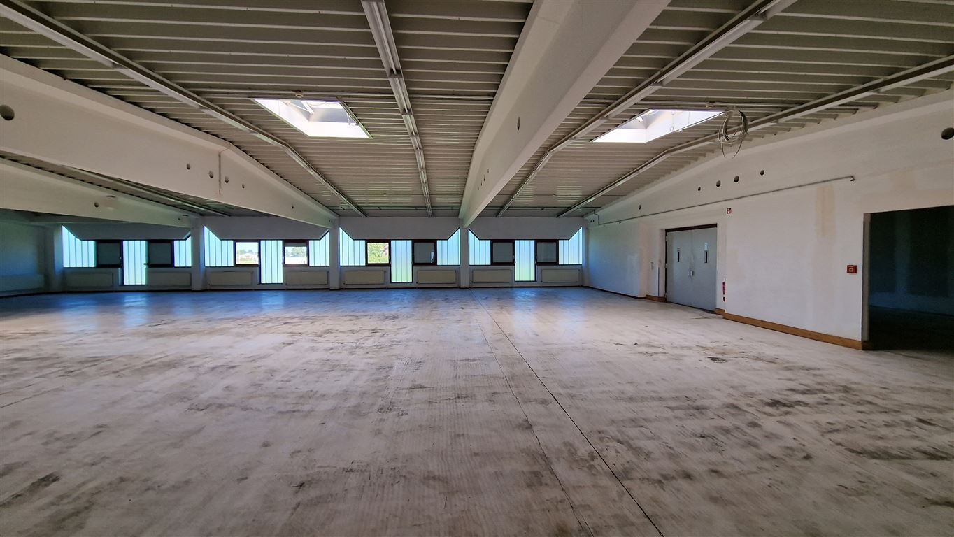 Lagerhalle zur Miete 2,75 € 3.300 m²<br/>Lagerfläche Bad Staffelstein Bad Staffelstein 96231