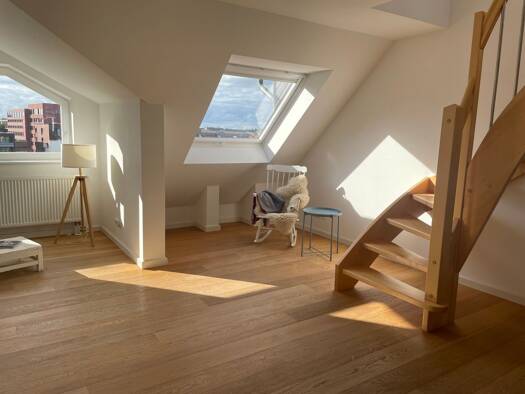 Maisonette zur Miete 1.950 € 3,5 Zimmer 87 m² Geschoss 5/6 frei ab sofort Ottensen Hamburg 22763