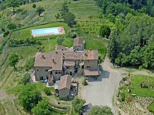 Einfamilienhaus zum Kauf 1.850.000 € 30 Zimmer 760 m² 230.000 m² Grundstück Arezzo