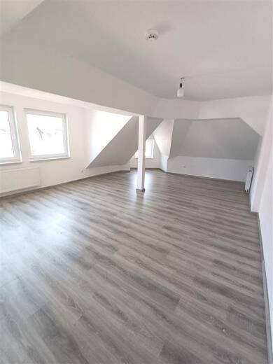 Wohnung zur Miete 399 € 2 Zimmer 58 m² Dachgeschoss, 3. Geschoss frei ab sofort Im Busche 46 Ückendorf Gelsenkirchen 45886