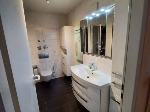 Wohnung zur Miete 577 € 3 Zimmer 76 m² Rudolf-Breitscheid-Straße 2 a Wilkau-Haßlau Wilkau-Haßlau 08112