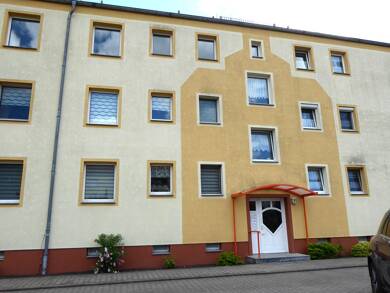 Wohnung zum Kauf 75.000 € 4 Zimmer 70,2 m² 2. Geschoss frei ab sofort Karl-Liebknecht Straße Osterburg Osterburg (Altmark) 39606