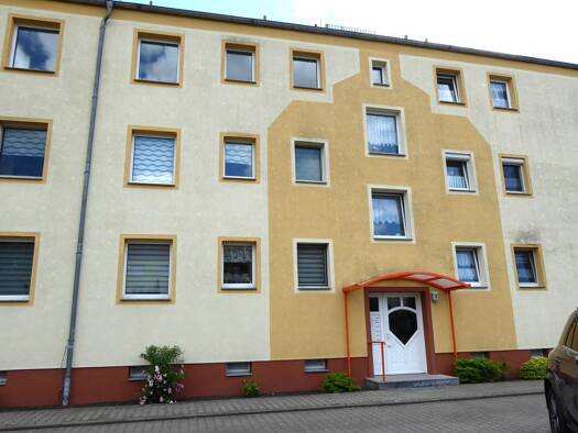 Wohnung zum Kauf 75.000 € 4 Zimmer 70,2 m² 2. Geschoss frei ab sofort Karl-Liebknecht Straße Osterburg Osterburg (Altmark) 39606