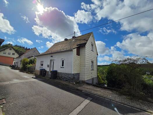 Einfamilienhaus zum Kauf 69.000 € 3 Zimmer 59 m² 397 m² Grundstück Urmersbach 56761