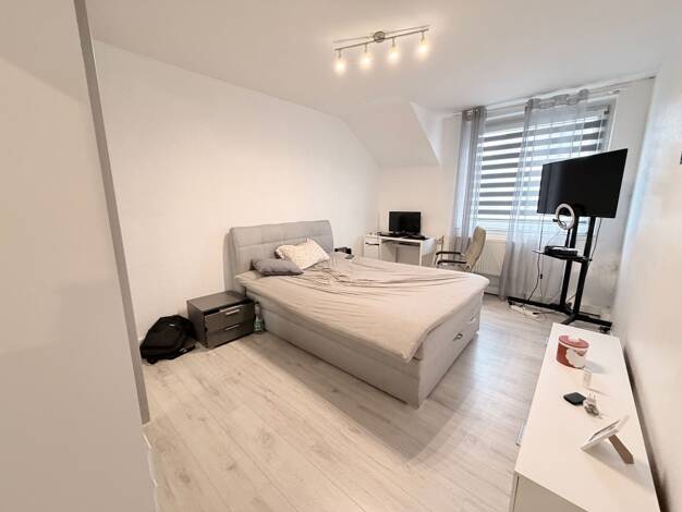 Wohnung zur Miete 600 € 2 Zimmer 58 m² 3. Geschoss frei ab 01.12.2026 Hubertusstraße 156 Stadtmitte Krefeld 47798