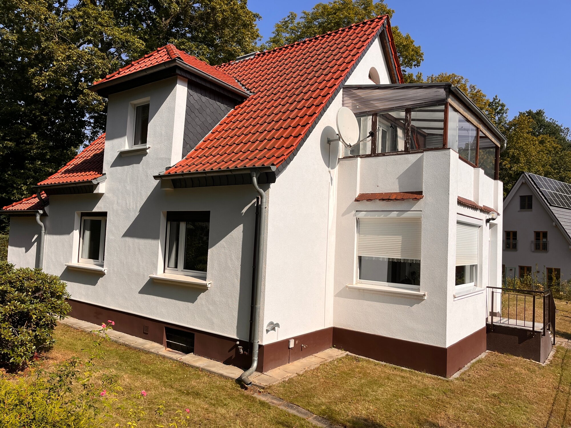 Einfamilienhaus zum Kauf 750.000 € 5 Zimmer 144 m²<br/>Wohnfläche 884 m²<br/>Grundstück Kleinmachnow 14532